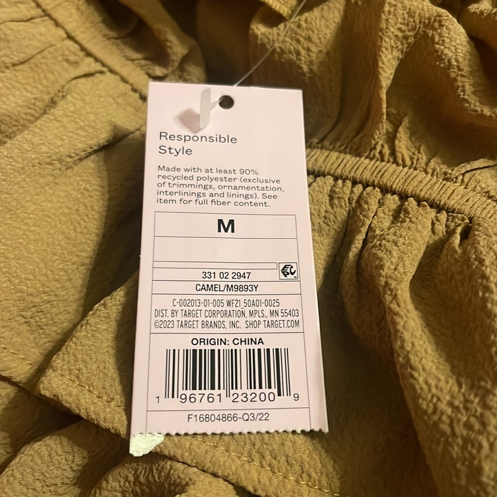 🆕#3 Wild Fable NWT ruffled cami crop top in a beautiful camel color. SIZE MED - Picture 10 of 10